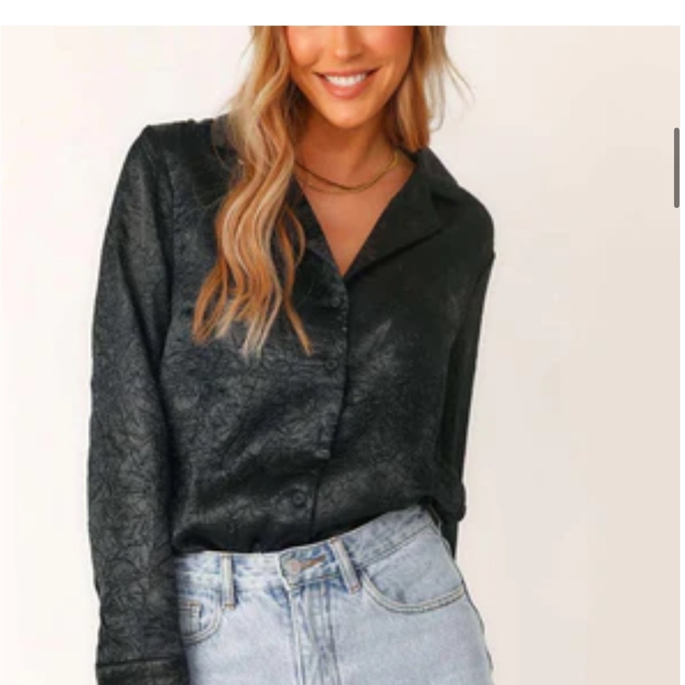 Kittenish Black Button Up - XXL